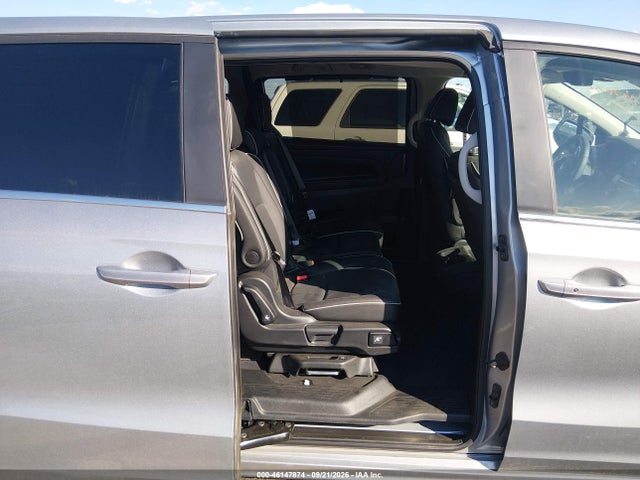 2026 Honda Odyssey Touring მანქანა იყიდება აუქციონზე, vin: 5FNRL6H80TB077579, აუქციონის ნომერი: 46147874