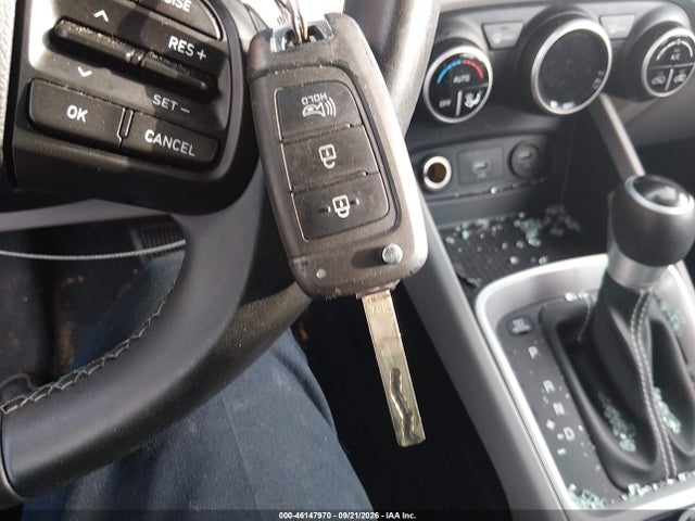 2020 Hyundai Venue Sel მანქანა იყიდება აუქციონზე, vin: KMHRC8A30LU031036, აუქციონის ნომერი: 46147970
