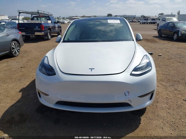 Продаж на аукціоні авто 2024 Tesla Model Y Long Range Single Motor Rear-wheel Drive/rwd, vin: 7SAYGDED1RF168894, номер лоту: 46148009