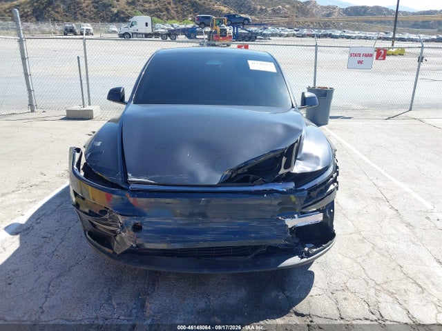 2026 Tesla Model Y Premium Rear-wheel Drive/rear-wheel Drive მანქანა იყიდება აუქციონზე, vin: 7SAYGDED7TF525762, აუქციონის ნომერი: 46148064