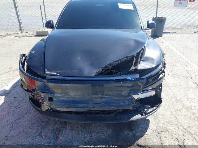 2026 Tesla Model Y Premium Rear-wheel Drive/rear-wheel Drive მანქანა იყიდება აუქციონზე, vin: 7SAYGDED7TF525762, აუქციონის ნომერი: 46148064