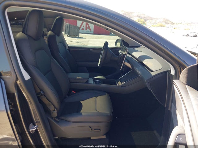 2026 Tesla Model Y Premium Rear-wheel Drive/rear-wheel Drive მანქანა იყიდება აუქციონზე, vin: 7SAYGDED7TF525762, აუქციონის ნომერი: 46148064