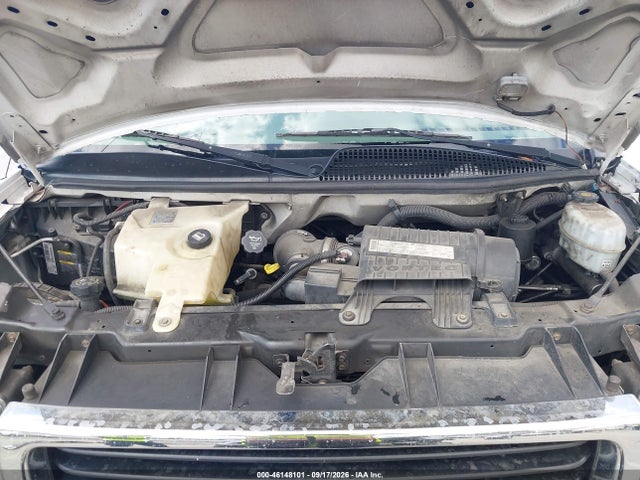 46148101 :رقم المزاد ، 1GJHG35U161267770 vin ، 2006 Gmc Savana Ls مزاد بيع