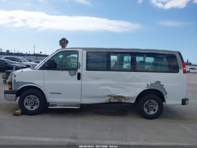 46148101 :رقم المزاد ، 1GJHG35U161267770 vin ، 2006 Gmc Savana Ls مزاد بيع