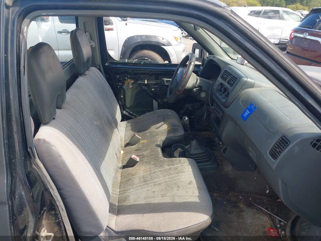 46148108 :رقم المزاد ، 1N6DD21S91C340472 vin ، 2001 Nissan Frontier Xe مزاد بيع