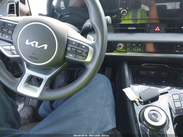 2023 Kia Sportage Hybrid Lx მანქანა იყიდება აუქციონზე, vin: KNDPU3AG3P7061523, აუქციონის ნომერი: 46148116