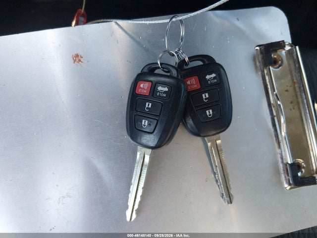 46148140 :رقم المزاد ، 5YFBURHE6KP938711 vin ، 2019 Toyota Corolla Le مزاد بيع