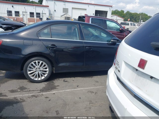 2016 Volkswagen Jetta 1.8t Sel მანქანა იყიდება აუქციონზე, vin: 3VWL07AJ2GM213324, აუქციონის ნომერი: 46148249