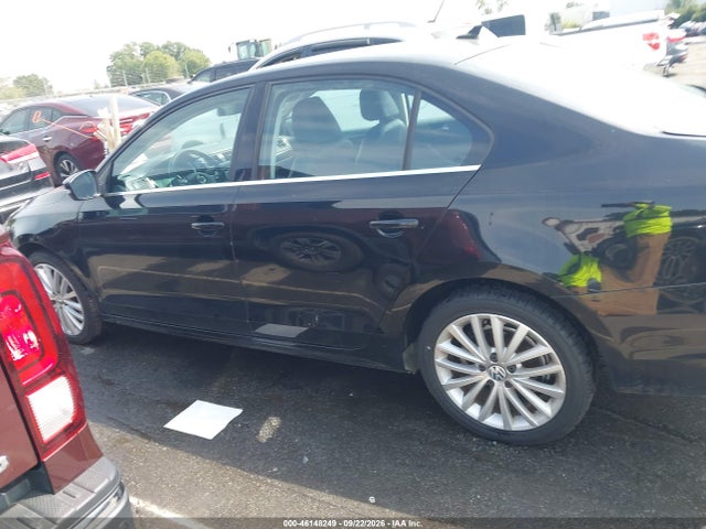 2016 Volkswagen Jetta 1.8t Sel მანქანა იყიდება აუქციონზე, vin: 3VWL07AJ2GM213324, აუქციონის ნომერი: 46148249
