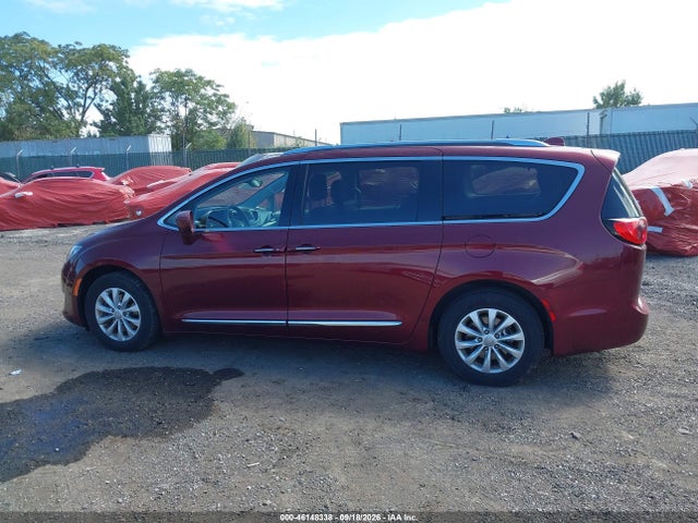 Продаж на аукціоні авто 2018 Chrysler Pacifica Touring L, vin: 2C4RC1BG6JR127356, номер лоту: 46148338