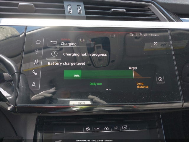 Aukcja sprzedaży 2022 Audi E-tron Premium Plus Quattro, vin: WA1LAAGE4NB025832, numer aukcji: 46148383