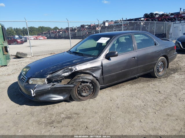 46148404 :رقم المزاد ، 4T1BF22K6YU942071 vin ، 2000 Toyota Camry Le V6 مزاد بيع