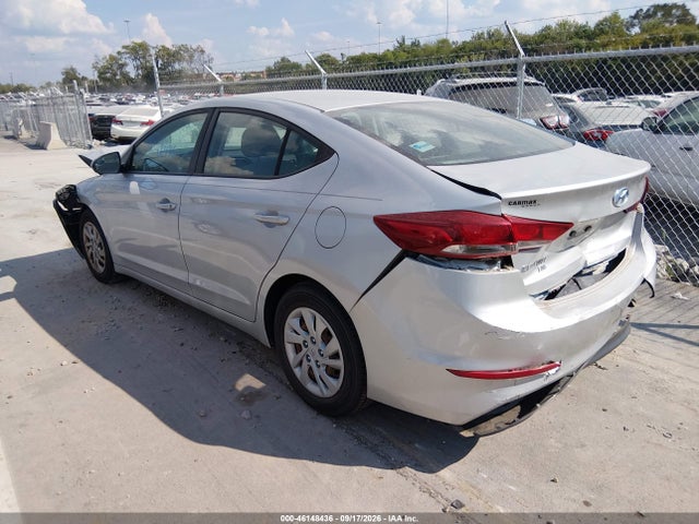 Hyundai ELANTRA SE 2018 5NPD74LF2JH298382 Image 3