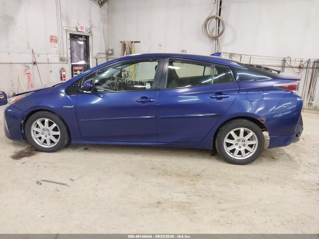 Продажа на аукционе авто 2016 Toyota Prius Four Touring, vin: JTDKARFU8G3524932, номер лота: 46148444