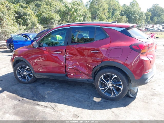 46148448 :رقم المزاد ، KL4MMDSL2MB038001 vin ، 2021 Buick Encore Gx Select مزاد بيع