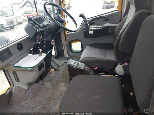 Продаж на аукціоні авто 2008 Oshkosh Motor Truck Co. Chassis H, vin: 10TBFAP158S102630, номер лоту: 46148455