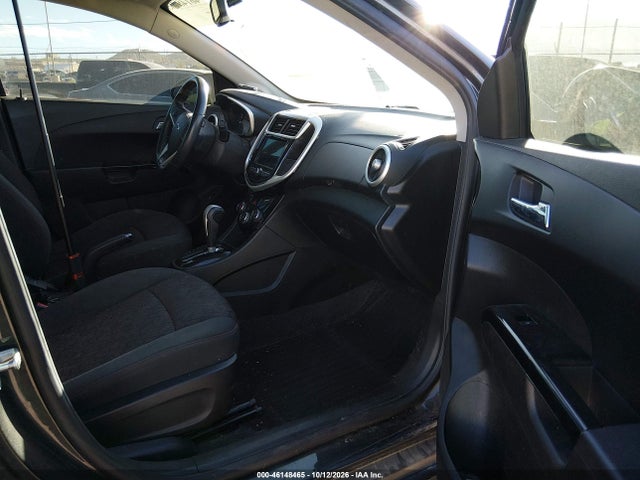 1G1JD5SH9J4116549 Chevrolet Sonic Lt Auto