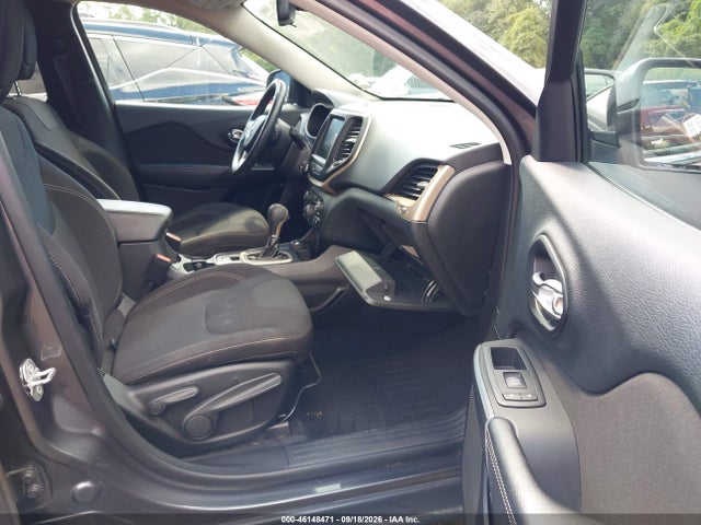 46148471 :رقم المزاد ، 1C4PJMCS7FW795330 vin ، 2015 Jeep Cherokee Latitude مزاد بيع