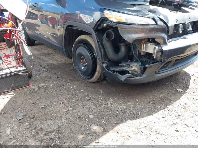 46148471 :رقم المزاد ، 1C4PJMCS7FW795330 vin ، 2015 Jeep Cherokee Latitude مزاد بيع