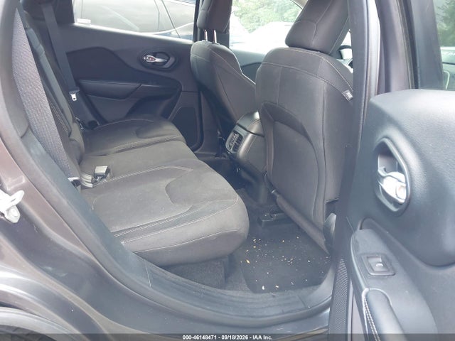 46148471 :رقم المزاد ، 1C4PJMCS7FW795330 vin ، 2015 Jeep Cherokee Latitude مزاد بيع