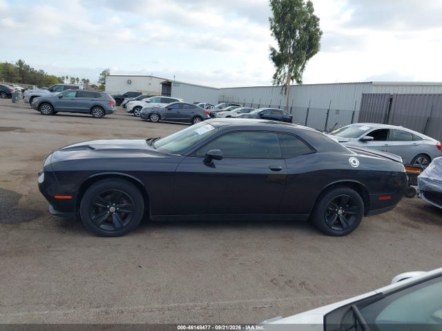 2C3CDZAG8KH606733 Dodge Challenger Sxt