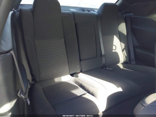 2C3CDZAG8KH606733 Dodge Challenger Sxt