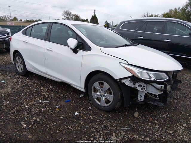 46148505 :رقم المزاد ، 1G1BC5SM2H7113893 vin ، 2017 Chevrolet Cruze Ls Auto مزاد بيع