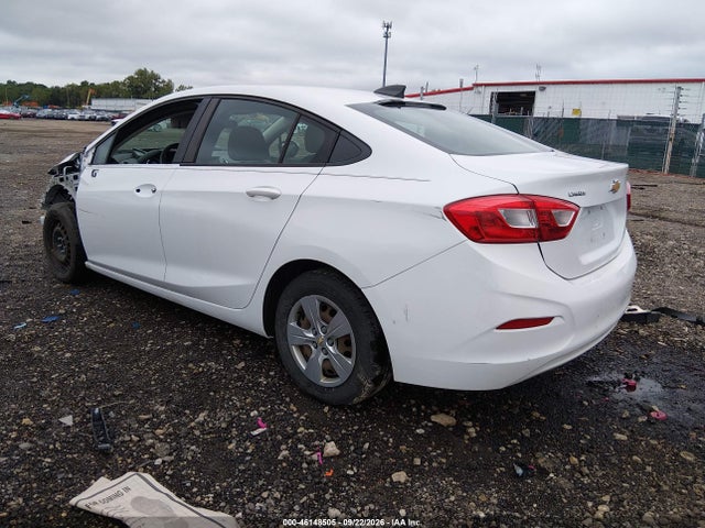 46148505 :رقم المزاد ، 1G1BC5SM2H7113893 vin ، 2017 Chevrolet Cruze Ls Auto مزاد بيع