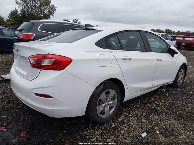 46148505 :رقم المزاد ، 1G1BC5SM2H7113893 vin ، 2017 Chevrolet Cruze Ls Auto مزاد بيع