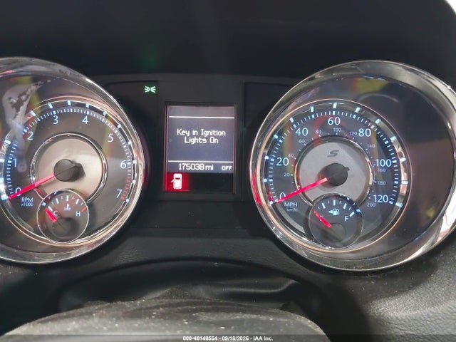 Продажа на аукционе авто 2014 Chrysler Town & Country S, vin: 2C4RC1HG1ER332550, номер лота: 46148554