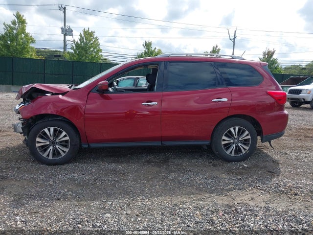 46148584 :رقم المزاد ، 5N1DR2MM7HC904627 vin ، 2017 Nissan Pathfinder Sv مزاد بيع