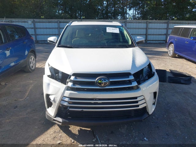 Продажа на аукционе авто 2018 Toyota Highlander Xle, vin: 5TDKZRFHXJS275499, номер лота: 46148855