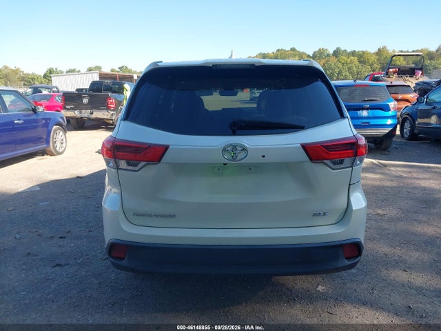 Продажа на аукционе авто 2018 Toyota Highlander Xle, vin: 5TDKZRFHXJS275499, номер лота: 46148855