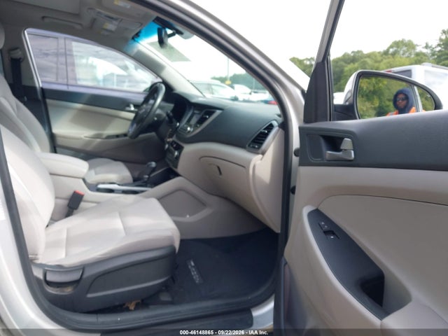 Продажа на аукционе авто 2017 Hyundai Tucson Value, vin: KM8J3CA25HU567138, номер лота: 46148865