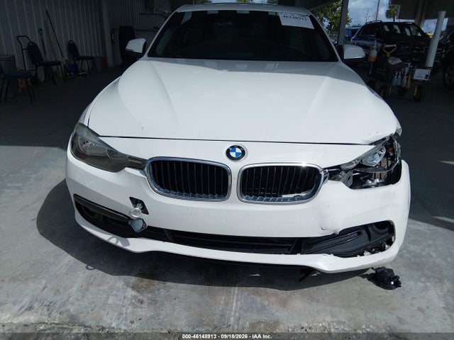 46148913 :رقم المزاد ، WBA8E1G50GNT37371 vin ، 2016 Bmw 320i مزاد بيع