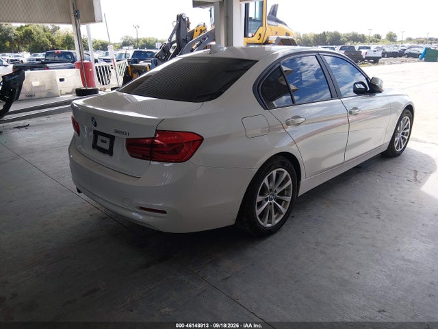 46148913 :رقم المزاد ، WBA8E1G50GNT37371 vin ، 2016 Bmw 320i مزاد بيع