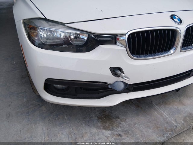 46148913 :رقم المزاد ، WBA8E1G50GNT37371 vin ، 2016 Bmw 320i مزاد بيع