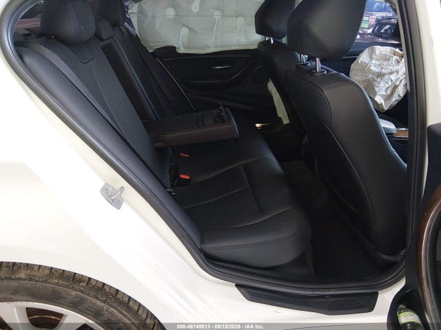 46148913 :رقم المزاد ، WBA8E1G50GNT37371 vin ، 2016 Bmw 320i مزاد بيع