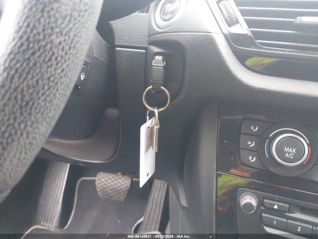 2013 Bmw X1 Xdrive28i მანქანა იყიდება აუქციონზე, vin: WBAVL1C51DVR85814, აუქციონის ნომერი: 46148921