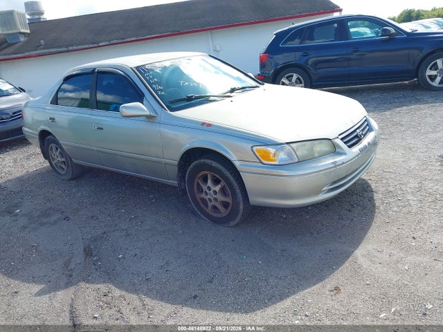 46148922 :رقم المزاد ، 4T1BG22K51U118405 vin ، 2001 Toyota Camry Ce مزاد بيع
