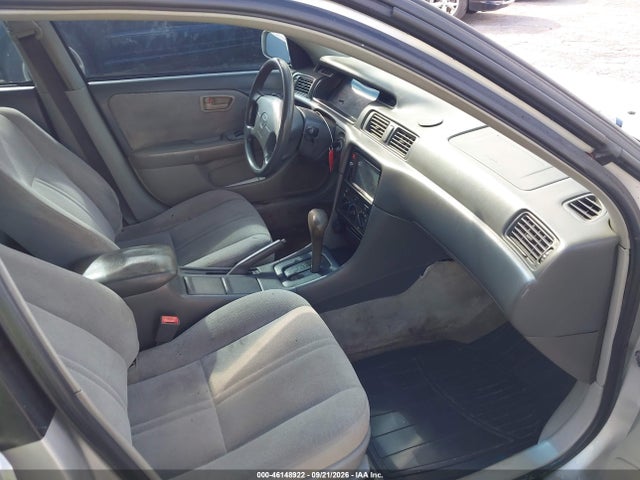 46148922 :رقم المزاد ، 4T1BG22K51U118405 vin ، 2001 Toyota Camry Ce مزاد بيع