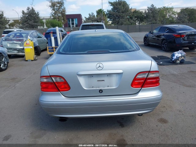 46148936 :رقم المزاد ، WDBLJ65G41T065564 vin ، 2001 Mercedes-benz Clk 320 مزاد بيع