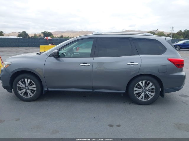 Продаж на аукціоні авто 2018 Nissan Pathfinder Sv, vin: 5N1DR2MNXJC626109, номер лоту: 46148946