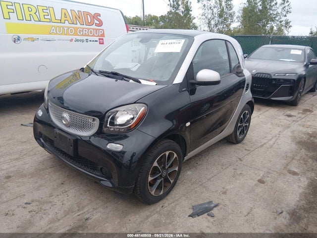 2016 Smart Fortwo Passion მანქანა იყიდება აუქციონზე, vin: WMEFJ5DAXGK070743, აუქციონის ნომერი: 46148959