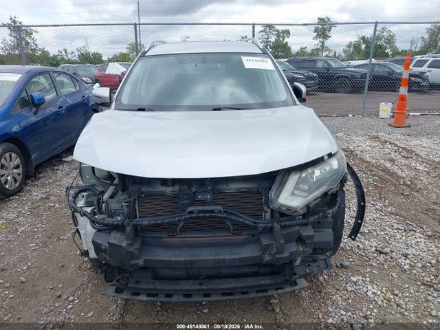2017 Nissan Rogue Sv მანქანა იყიდება აუქციონზე, vin: JN8AT2MT7HW382701, აუქციონის ნომერი: 46148961