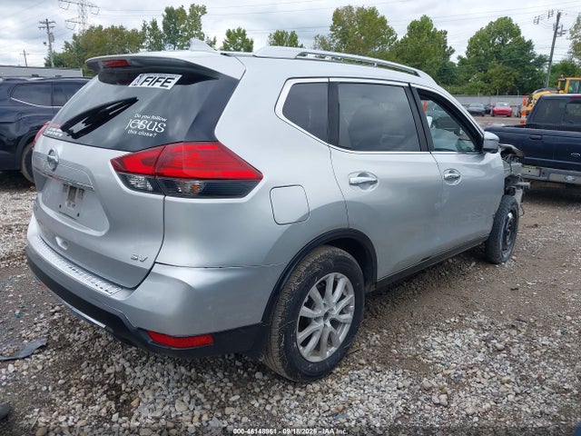 2017 Nissan Rogue Sv მანქანა იყიდება აუქციონზე, vin: JN8AT2MT7HW382701, აუქციონის ნომერი: 46148961