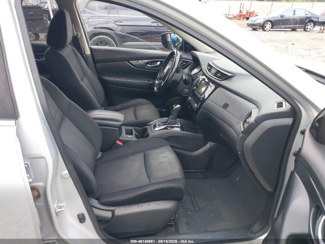 2017 Nissan Rogue Sv მანქანა იყიდება აუქციონზე, vin: JN8AT2MT7HW382701, აუქციონის ნომერი: 46148961