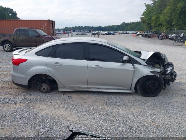 Продажа на аукционе авто 2015 Ford Focus Se, vin: 1FADP3F28FL218529, номер лота: 46149006