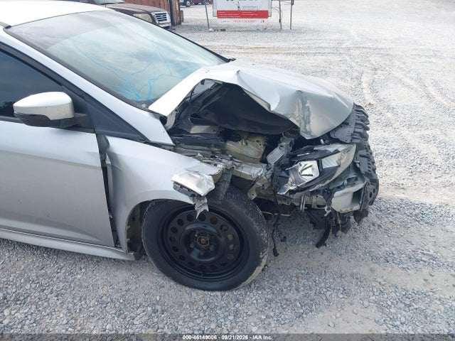 Продажа на аукционе авто 2015 Ford Focus Se, vin: 1FADP3F28FL218529, номер лота: 46149006