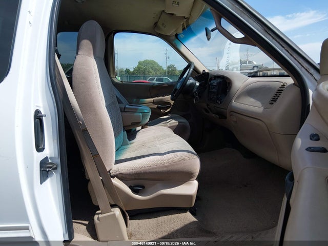 46149021 :رقم المزاد ، 1FTZX1769WKA99630 vin ، 1998 Ford F-150 Lariat/standard/xl/xlt مزاد بيع